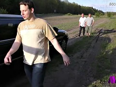 Gevangen, Bedriegen, Duits, Hardcore, Moeder die ik wil neuken, Moeder, Verleid