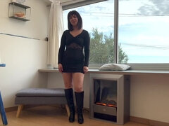 Gorgeous amateur Ava is having her first double dose