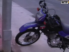 浴室, 顔射, 彼女, なめる, 下着, オナニー, ピアス, 公共