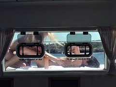 Rubia, Morena, Lesbiana, Masturbación, Al aire libre, Fiesta, Estrella porno, Trio