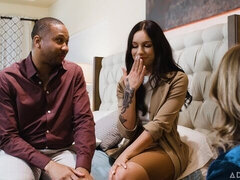 デカ尻, デカチン, デカパイ, ブロンド, フェラチオ, 茶髪の, バック, 異人種間