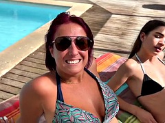 Amateur, Tetas grandes, Bikini, Morena, Pareja, Sexo duro, Madres para coger, Trio