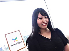 素人, アジア人, デカチン, デカパイ, フェラチオ, ぽちゃ, 衣服着たままセックス, イく瞬間