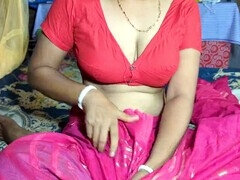 18 ans, Grosse bite, Défloration, Première fois, Indienne, Embrassement, Mamelons, Jouets