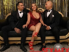 Grosser schwanz, Grosse titten, Blasen, Kompilation, Schwanz, Hundestellung, Frau frau mann, Milf