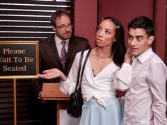 Cul, Noire, Sucer une bite, En levrette, Noir ébène, 2 femmes 1 homme, Interracial, Adolescente