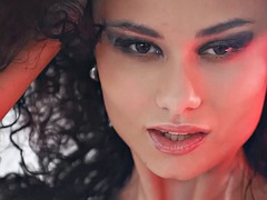 ブーツ, 淫乱熟女, 一人