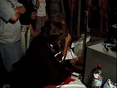 Grosse bite, Concours, Suçant