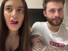 18 jahre, Grosse titten, Blondine, Braunhaarige, Vollbusig, Selbstgemacht, Jungendliche (18+), Netzkamera