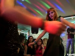 Tetas grandes, Morena, Grupo, Sexo duro, Tacones, Interracial, Besar, Chupando