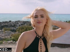 18 jahre, Blondine, Kehlenfick, Schwanz, Hundestellung, Im freien, Rasiert, Jungendliche (18+)