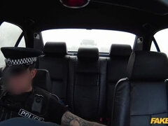 Amateur, Sucer une bite, Voiture, Tir de sperme, Pov, Lécher le sphincter, Roumaine, Uniforme