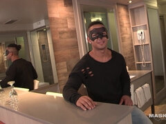 Homo, Masker, Masturbatie, Alleen