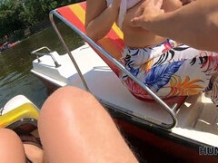 Vollbusig, Paar, Tschechisch, Geld, Öffentlich, Sohn, Jungendliche (18+), Ehefrau