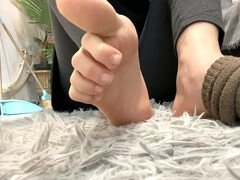 Feet fetish, long toes, smell feet