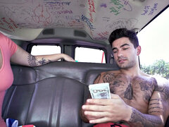 Anal, Cul, Bus, Homosexuelle, Argent, De plein air, Actrice du porno, Tatouage