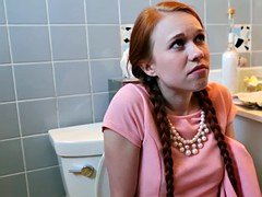 Nana, Sucer une bite, Rousse roux, Adolescente, Toilettes