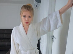 18 ans, Grosse bite, En gros plan de très près, Petite amie, Hard, Lingerie, Pov, Adolescente