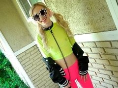 Kont, Blond, Diep in de keel, Hondjeshouding, Fetisj, Handbeurt, Hardcore, Geschoren