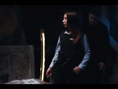 Layla Scarlett Handjob Trick - Italian Babe Security Guard Frozen & Used