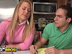 Большие сиськи, Постарше, Милф, Мамочка, Натуральные сиськи, Мачеха, Втроем, Сиськи