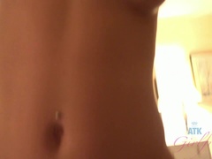 Blasen, Braunhaarige, Besamung, Klaffend, Freundin, Muschi, Rasiert, Titten