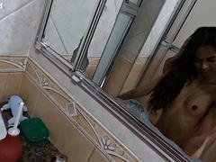 Cuarto de baño, Mamada, Morena, Pajear, Sexo duro, Hd, Latina, Adolescente