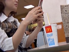 Asiatique, Clito, Japonaise, Masturbation, Public, Solo, Adolescente