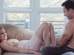 Man ejaculates on girlfriend's sexy tummy after lovemaking