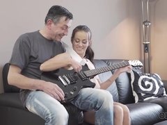 Анальный секс, Спальня, Брюнетки, Чешки, Папочка, Хд, Зрелые, Молоденькие