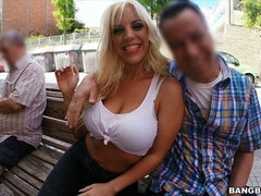 Leie, Schönheit, Grosser arsch, Grosser schwanz, Blondine, Öffentlich, Eng, Titten
