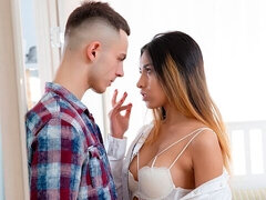 Amateur, Grosse bite, Sucer une bite, Seins naturels, Petite femme, Rasée, Adolescente, Nénés