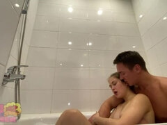 STEP DAD COULDN&rsquo;T RESIST WHEN HE WASHED HIS STEP DAUGHTER