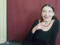 Zwart, Oudere vrouw, Jurk, Moeder die ik wil neuken, Klein, Roken, Kousen