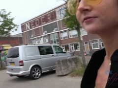 Flashing, Vriendin, Orgasme, Buiten, Gezichtspunt, Geschoren, Spuiten, Tieten likken