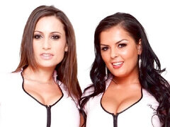 デカ尻, 黒人, 指いじり, レズビアン, オナニー, 淫乱熟女, 剃毛, ストリッピング