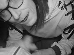 Having a walk at Night ends in a massive Cumshot to swallow