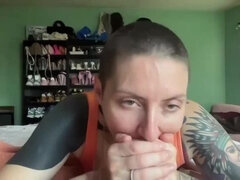Sole-Loving Babe Gives Top-Tier Blowjob - Foot Fetish Day 14