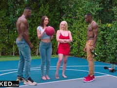 Verga grande, Tetas grandes, Rubia, Corridas faciales, Cuadrupleta, Orgía, Montar, Paja con tetas