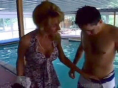 Blondine, Sperma im mund, Küssen, Reif, Milf, Mutti, Muschi