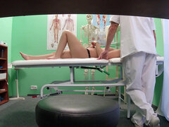 Sucer une bite, Médecin, En levrette, Léchez, Infirmière, Bureau, Étudiant, Uniforme