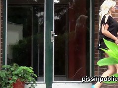 Nana, En gros plan de très près, Hd, De plein air, Public, Rousse roux, Fils, Sous la jupe