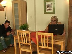 Blondine, Blasen, Oma, Hd, Mutti, Muschi, Realität, Stiefmutter