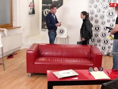 Entrevista, Mamada, Corridas faciales, Hd, Húngaro, Italiano, Adolescente, Trio