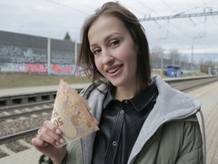 Mamada, Morena, Autobús, Estilo perrito, Pajear, Pov, Adolescente, Tren