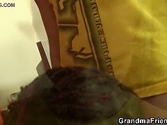 Grote mammen, Mollig, Dubbele penetratie, Rijpe lesbienne, Moeder die ik wil neuken, Stiefmoeder, Tiener, Trio