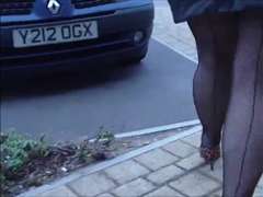 露出狂, 穴開きパンティ