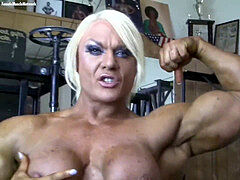 Clitoris grande, Gimnasio, Madres para coger, Desnudo