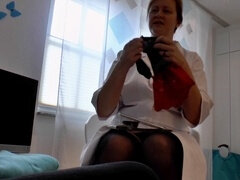 ぽっちゃり, イく瞬間, 医者, 足, 足コキ, ドイツ人, 淫乱熟女, オフィス