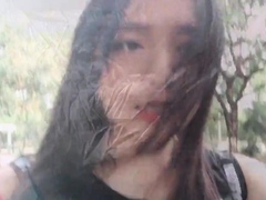 Asiatisch, Blasen, Braunhaarige, Spermaladung, Hundestellung, Handjob, Milf, Öffentlich